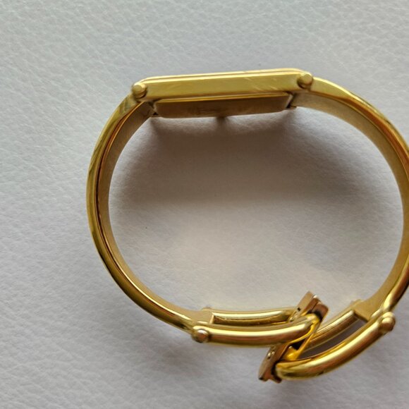 GUCCI Watches 1500L Gold Black Dial Plated Gold Quartz Analog Display Women - Picture 3 of 6